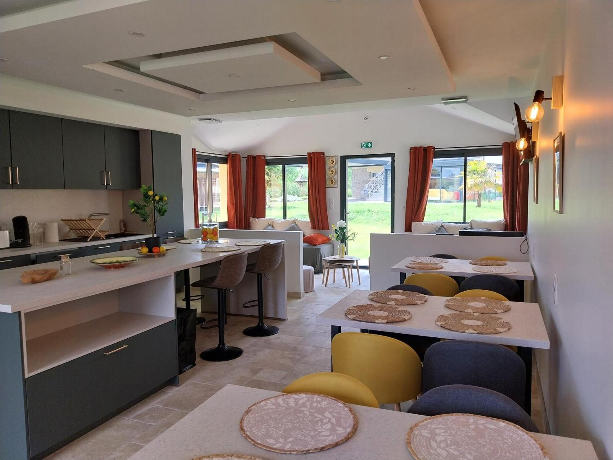 Logis Hotel Restaurant Cruzel Maurs Eksteriør bilde