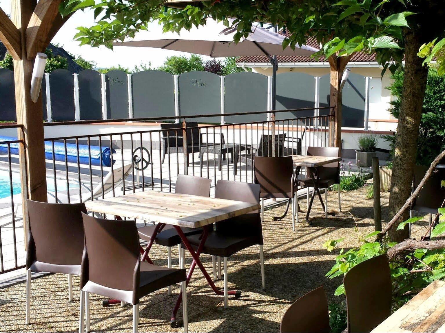 Logis Hotel Restaurant Cruzel Maurs Eksteriør bilde